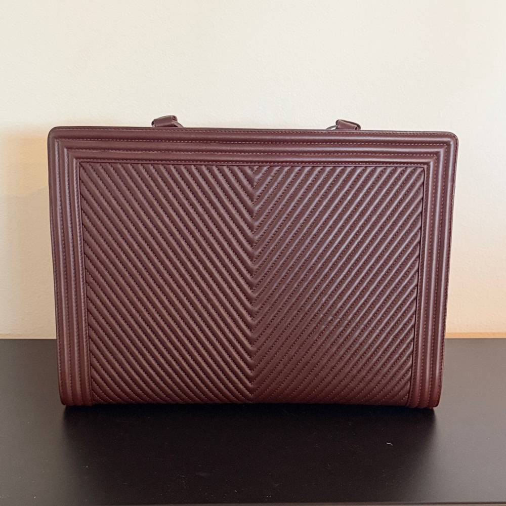 CHANEL Burgundy Large Chevron Tote - Picture 10 of 17
